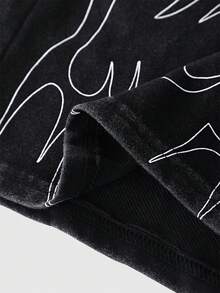 ROMWE MEN Street Life Men's Casual Flame Print Drawstring Waist Pockets Contrast Color Shorts - Black - View 6