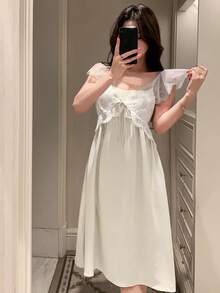 DAZY 浪漫蕾絲拼接收腰無袖洋裝，女款夏季睡裙睡衣 - 白色 - 查看 4