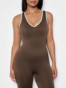 Voyena 1 Stück feuchtigkeitsableitende Basic Frauen Große Größen Sport Kontrast Saum Tiefer V-Ausschnitt Jumpsuit / A-2015 nahtloser Jumpsuit Hose, geeignet für Fitness/Yoga (Braun) - Braun - Übersicht 5