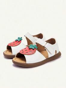 Cozy Pixies Một đôi sandal mùa hè đa năng, phong cách đồng quê, thoải mái, đế mềm rỗng, họa tiết dâu tây 3D dễ thương, màu nâu, đế bằng cho bé gái, thích hợp cho mùa lễ hội. - trắng - Xem 3