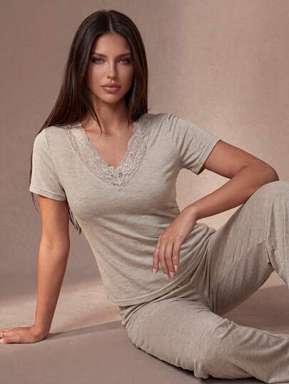 Lazeform Women's Solid Color Lace Patchwork V-Neck Short Sleeve Pajama Set