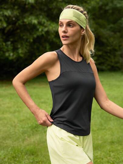 SHEIN In My Nature Áo tank top nữ dáng ôm, viền phản quang, màu đen, không tay.