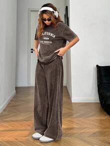 SHEIN EZwear 两件套女士休闲街头风棕色T恤和裤子套装，女士街头休闲装 - 棕色 - 查看 5