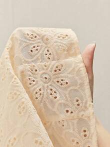 Maija 女款V領刺繡鏤空襯衫，燈籠袖前開鈕扣上衣，杏色，夏季波希米亞優雅風，適合度假、海灘茶會 - 杏色 - 查看 8
