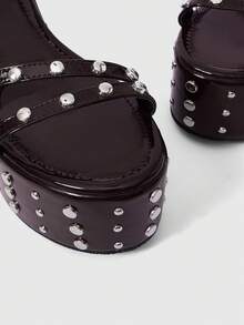 ROMWE Grunge Punk Giày sandal đế cao, gót đính kim tuyến, khóa cài nhọn dành cho nữ. - Màu Đỏ Sâu - Xem 3