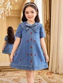 SHEIN 少女樱桃刺绣蓝色牛仔领连衣裙 - 中等水洗藍 - 查看 4