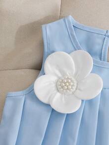 Elladie kids Young Girl' Minimalist Chic Solid White 3D Floral Pleated Sleeveless Top Paired With Loose Straight Leg Pants Set, Lively Daily Wear For Spring/Summer Young Girls Clothing Sets Little Girl Outfit Sets Kids Clothes Kids Formal Outfits For Girls Girls Pleated Tops Kids Beach Outfit Kids Summer Fashion - Blue - View 4