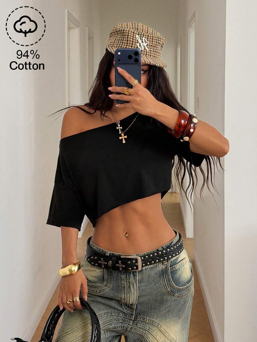 SHEIN HypeZone 女士黑色露肩短款宽松街头风T恤，棉质毛边下摆，百搭Y2K时尚 - 黑色 - 查看 1