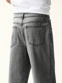 Manfinity Hypemode Men's Casual Pocketed Zip-Up Relaxed Fit Long Denim Jeans - Light Grey - View 6
