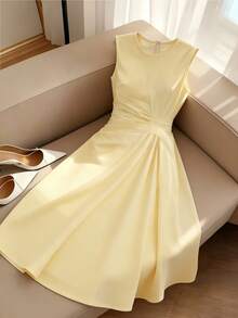 GlowEve Vestido amarillo plisado sin mangas de verano para mujer, vestido elegante - Amarillo - Ver 1