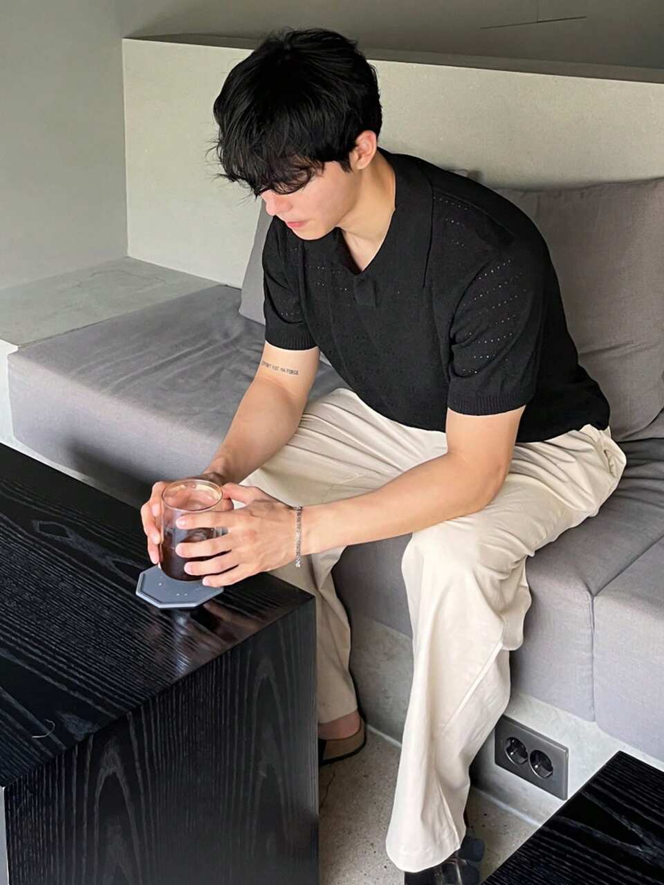 Black Solid Color Polo Collar Knit Top For Men Summer