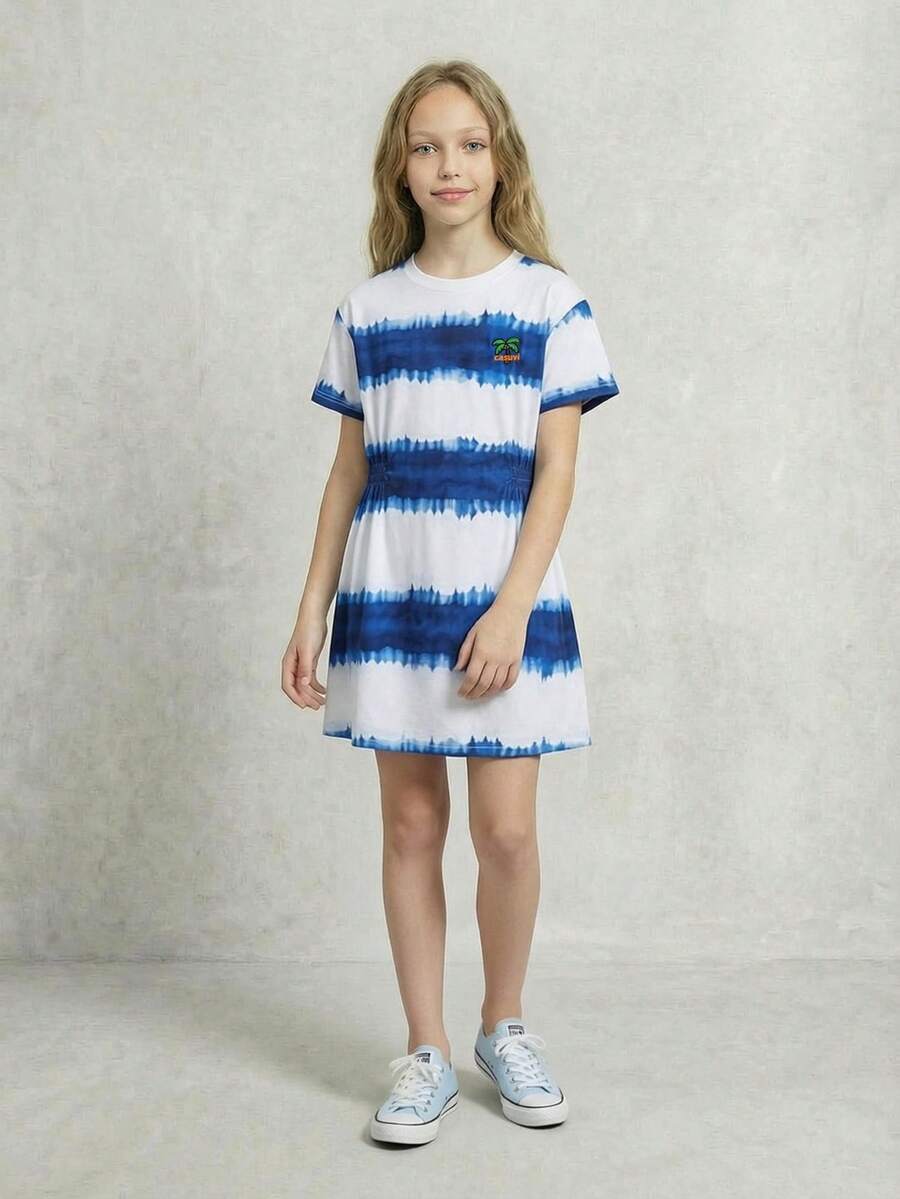 Casuvi Kids 儿童女童时尚扎染甜美活力T恤裙，蓝白水彩印花短袖休闲连衣裙，舒适户外度假日常穿着夏季轻薄新款连衣裙 - 藍白色 - 查看 1
