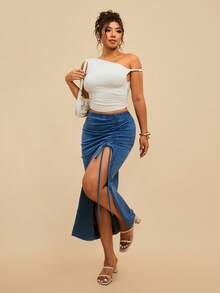 SHEIN CURVE+ Falda midi de mezclilla con cordón y fruncido para mujer de talla grande, atuendos casuales de verano, vintage y de fiesta para mujeres de talla grande, moda versátil para mujer de talla grande con cordón, fruncido y abertura, falda de línea A de mezclilla para el verano - Azul lavado medio - Ver 4
