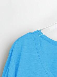 Plus Size Solid Color Minimalist Short Sleeve T-Shirt - Sky Blue - View 3