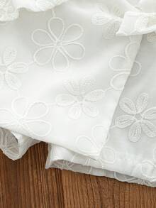 女婴时尚新款可爱蝴蝶结镂空设计短袖上衣和裙子两件套 - 白色 - 查看 4