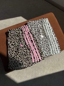 Comfortcana 2件装 女士休闲简约树枝印花针织拼接宽松短裤 - 彩色 - 查看 6