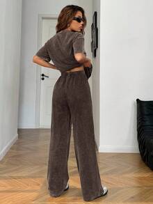 SHEIN EZwear 两件套女士休闲街头风水洗棕色T恤和裤子套装，女士街头时尚穿搭，女士复古服装 - 棕色 - 查看 2
