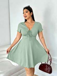 Solflare Plus Size Women's Valentine's Day Light Green V-Neck Front Drawstring Knot Dress - Mint Green - View 3