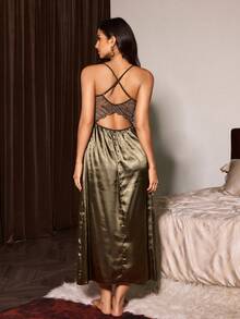 Slumberist 成熟性感交叉蕾丝真丝缎手工腰带女士睡袍套装 - 軍綠色 - 查看 3