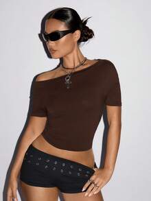 SHEIN ICON Áo thun nữ thời trang lệch vai, hở lưng dáng ngắn - Cà phê nâu - Xem 2