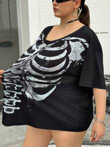 SHEIN CURVE+ 黑色针织面料万圣节骷髅印花休闲上衣，常规长度，大圆领，半露肩袖，哥特风女装骷髅衬衫，哥特风上衣，加大码宽松T恤 - 黑色 - 查看 3