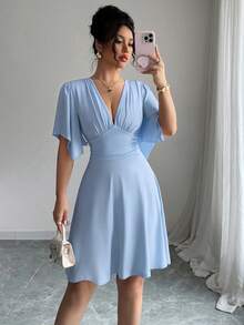 SHEIN Elenzya Đầm ngắn thanh lịch cổ chữ V, xếp ly ngực, tay bồng, eo thắt, tôn dáng và giúp thon gọn cho phái nữ. - Màu xanh lam - Xem 3