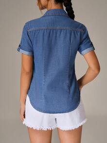 SHEIN PETITE 女士纽扣式休闲百搭牛仔衬衫，适合约会和外出穿着 - 藍色 - 查看 2