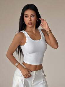 SHEIN PETITE Áo tank top trắng trơn có gân, đính đá và có miếng dán ủi, thích hợp cho bốn mùa, hoàn hảo cho những buổi đi chơi thường ngày, tụ họp bạn bè, lễ hội âm nhạc, mặc nhiều lớp dự tiệc hoặc mặc ở nhà thư giãn. Áo tank top trắng, áo tank top trắng có miếng dán ủi, áo tank top trắng thường ngày cho nữ, áo tank top trắng. - trắng - Xem 6