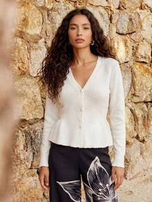 CAJUNI 针织开衫，正面有纽扣，V 领，长袖，宽松休闲版型。 - 白色 - 查看 3