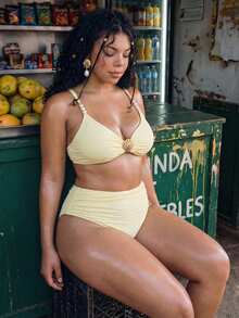 Swim Mod 大码女式两件套纯色贝壳装饰上衣和高腰三角泳裤可爱沙滩度假简约比基尼套装 - 黃色 - 查看 3