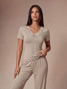 Lazeform Women's Solid Color Lace Patchwork V-Neck Short Sleeve Pajama Set - Khaki - View 5