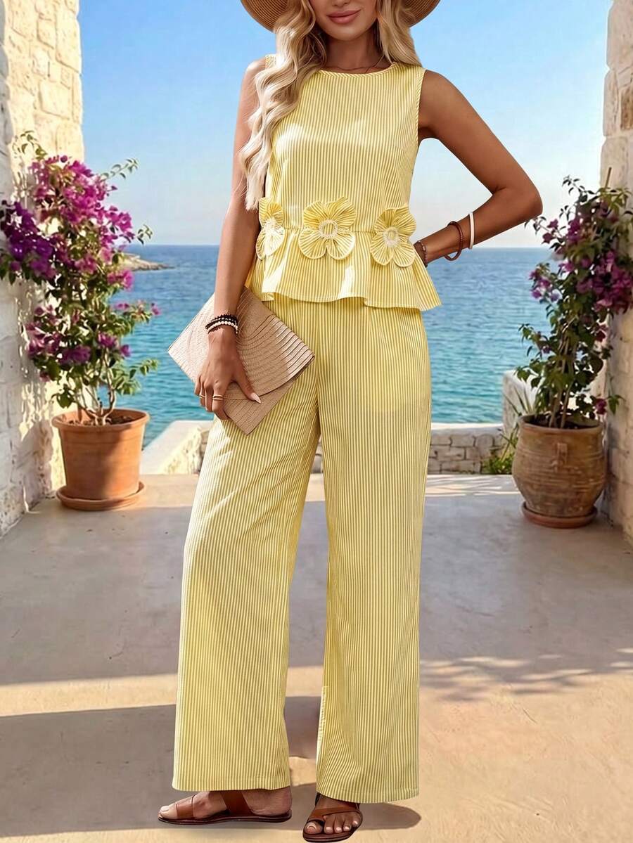 Sylviya Bộ đồ hai mảnh màu vàng sọc họa tiết hoa 3D dành cho nữ, thích hợp cho kỳ nghỉ hè, trang phục đi biển, bộ đồ thường ngày, trang phục nghỉ mát, trang phục mùa hè, trang phục đồng quê, bộ đồ hai mảnh, trang phục du lịch biển. - Màu vàng - Xem 1