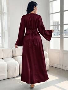 Modelyn Vestido elegante de satén color rojo burdeos con cintura ceñida para mujer, vestido largo de fiesta elegante para eventos de noche - Burdeos - Ver 3