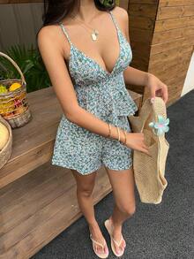 SHEIN EZwear Bộ đồ đi nghỉ mát dành cho nữ: áo hai dây và quần short họa tiết hoa nhí màu xanh lá cây. - màu xanh lá - Xem 5
