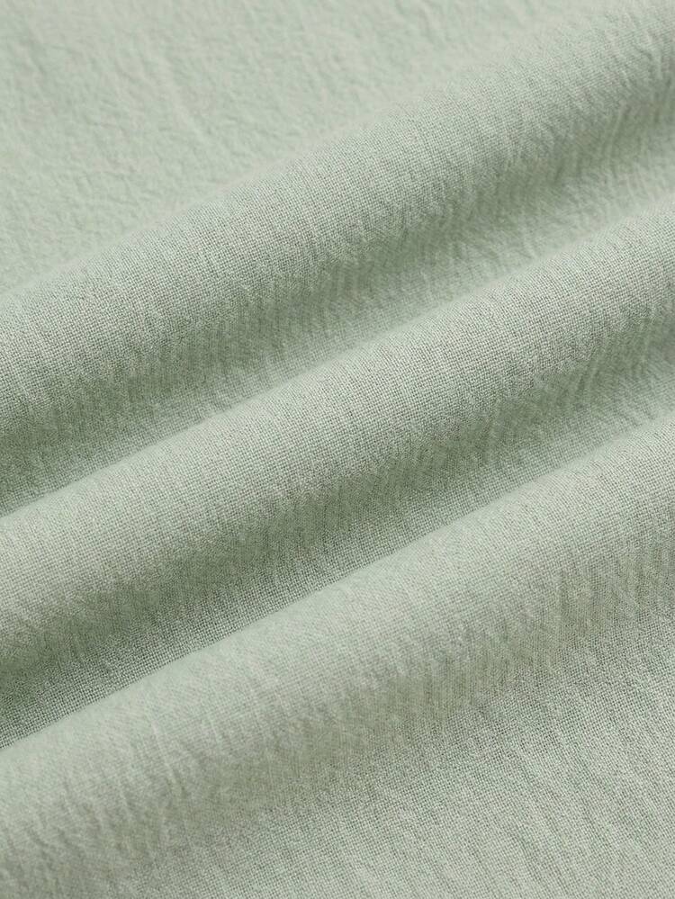 Abito mini verde con dettagli in cravatta e scollo profondo, abito bohémien chic, abito con scollo a V, abito da vacanza, stile primaverile estivo, stile francese parigino