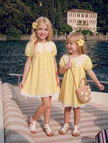 Elladie kids 1件女童夏季新款蕾丝彼得潘领花卉饰边后背纽扣黄色格子面料花瓣袖娃娃裙，蕾丝下摆，简约百搭乡村度假风儿童连衣裙 - 黃色 - 查看 1