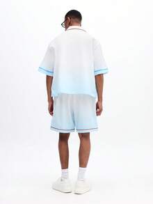 SUMWON Conjunto de camisa abotonada y pantalones cortos con ajuste boxy y degradado, conjunto de dos piezas para vacaciones de verano, colección de ropa informal masculina con ajuste relajado - Multicolor - Ver 2