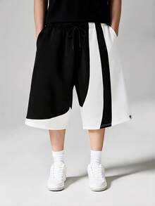 SUMWON 撞色篮球短裤侧边拼接设计运动风休闲夏季服饰 - 黑與白 - 查看 1