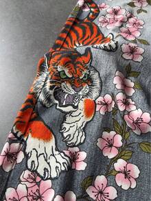 ROMWE MEN Street Life 男士休闲时尚街头度假风虎纹花卉印花水洗牛仔裤 - 灰色 - 查看 6