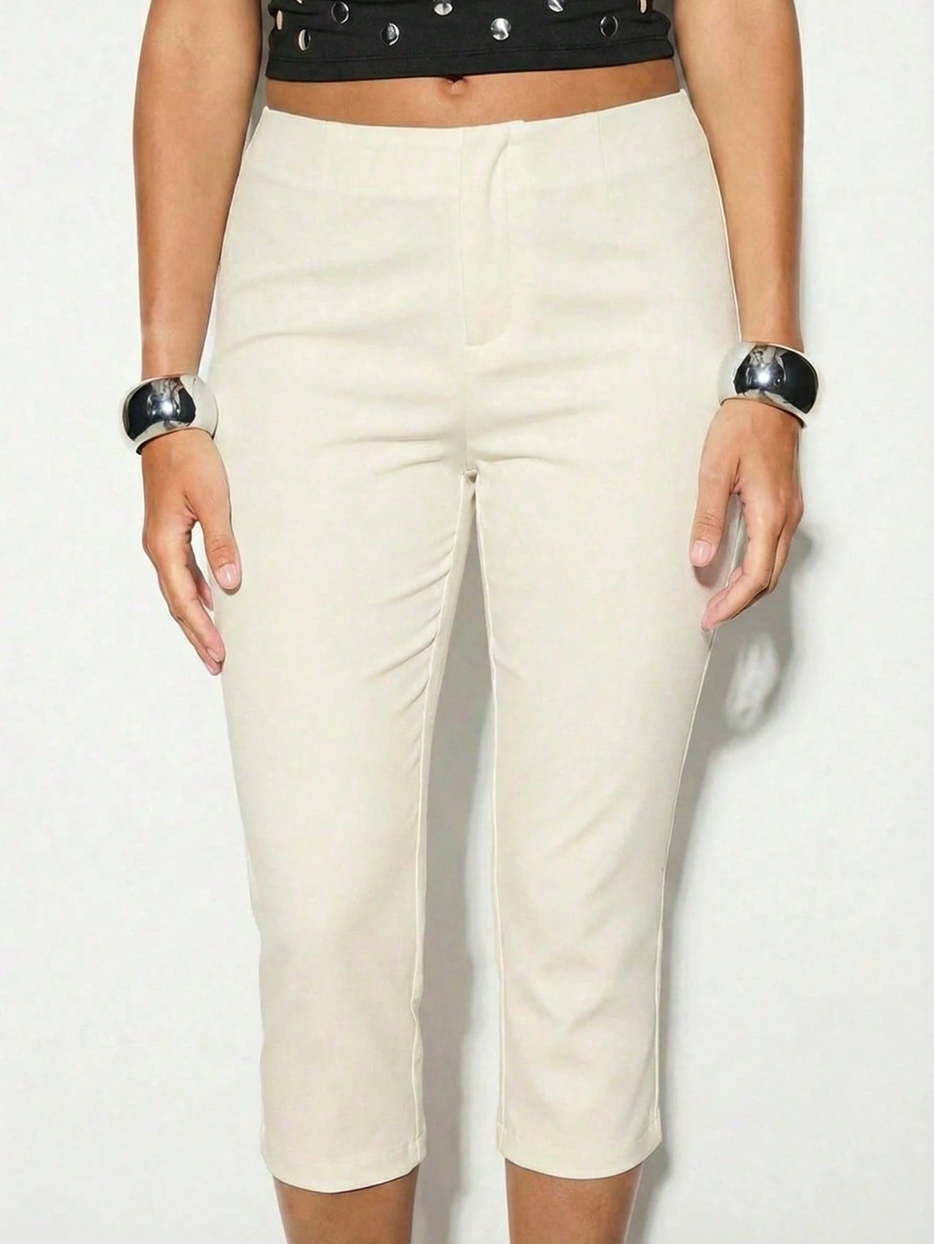 KIZN High Waisted White Capri Leggings