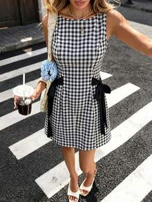 Pariaura 黑灰白格子蝴蝶结连衣裙，优雅的春夏度假装扮，适合派对场合，新款春夏女士格子蝴蝶结连衣裙，收腰设计 - 黑與白 - 查看 5