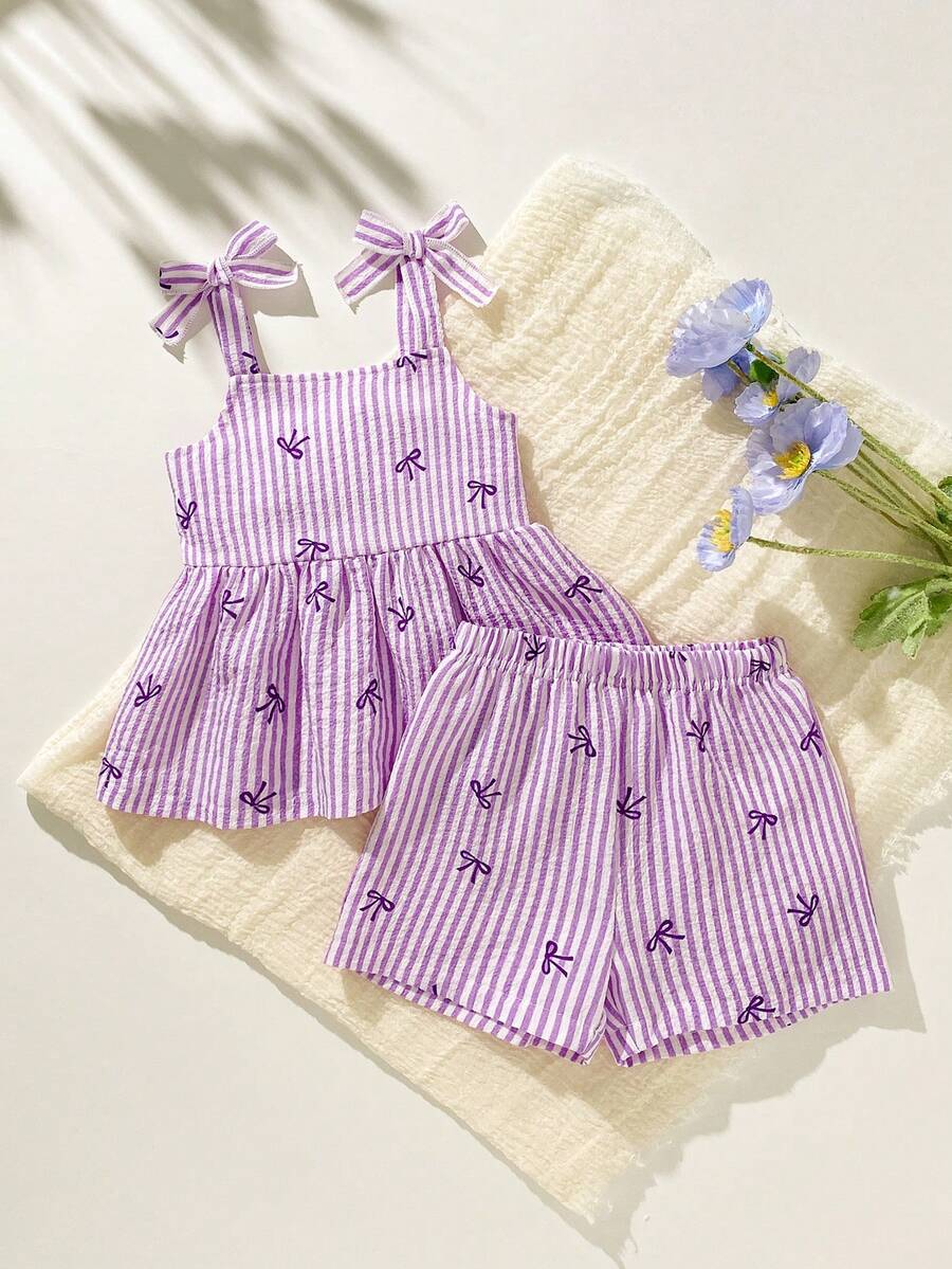 SHEIN 2件套女婴幼儿/新生儿0-3岁休闲日常可爱度假条纹蝴蝶结装饰吊带背心+短裤套装,春夏款 - 紫色 - 查看 1