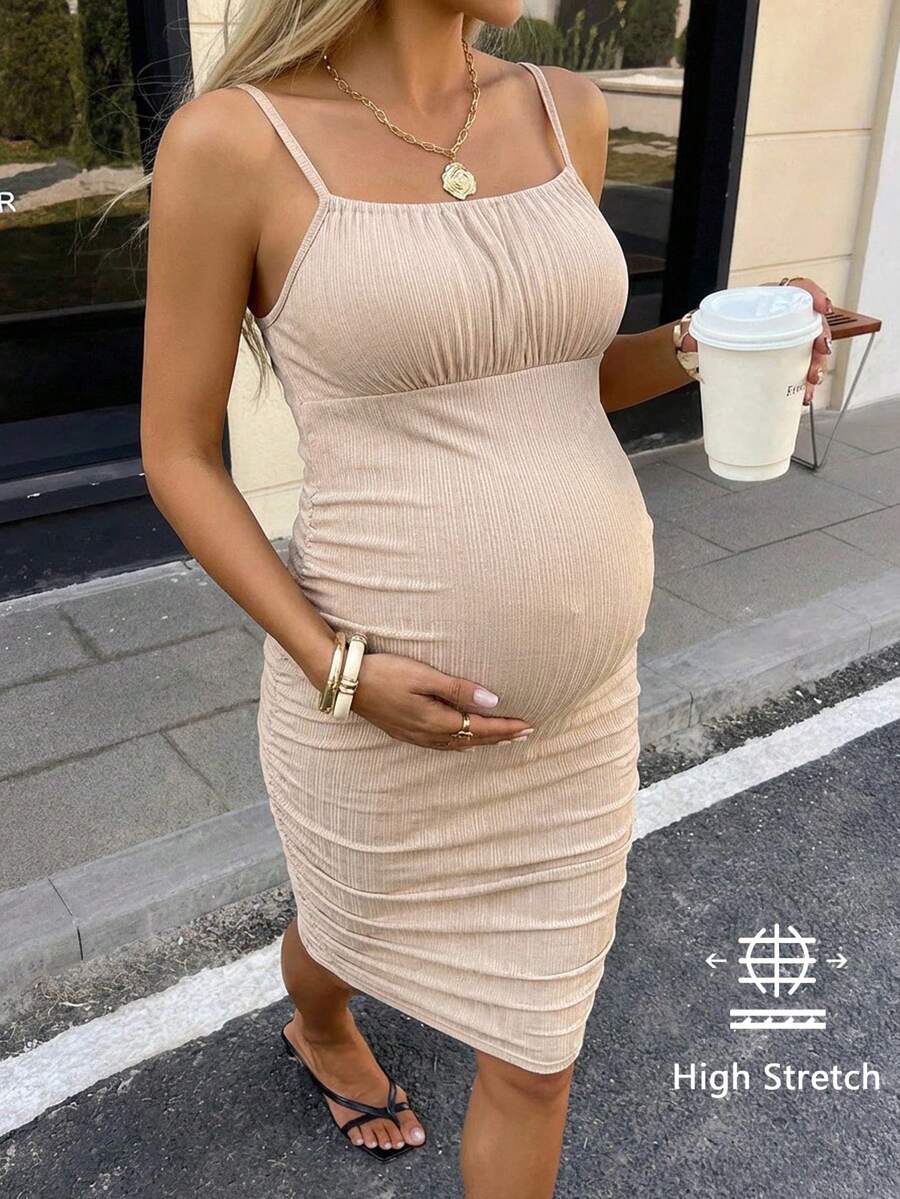 SHEIN 孕妇夏季休闲度假纯色褶皱修身吊带连衣裙 - 卡其色 - 查看 1