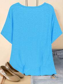 Plus Size Solid Color Minimalist Short Sleeve T-Shirt - Sky Blue - View 2