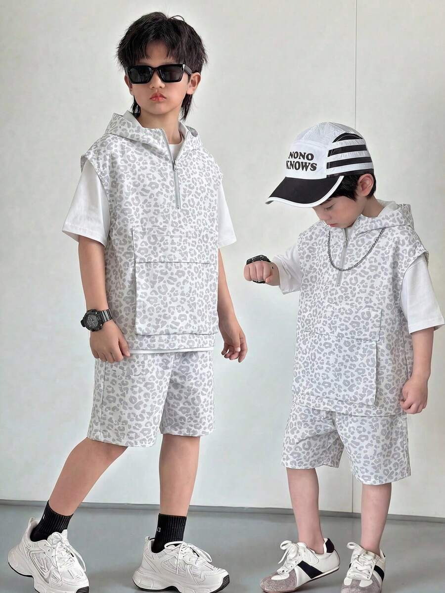 2 pezzi Set di gilet con mezza chiusura lampo e pantaloncini a stampa leopardata, stile coreano casual e comodo per bambini maschi