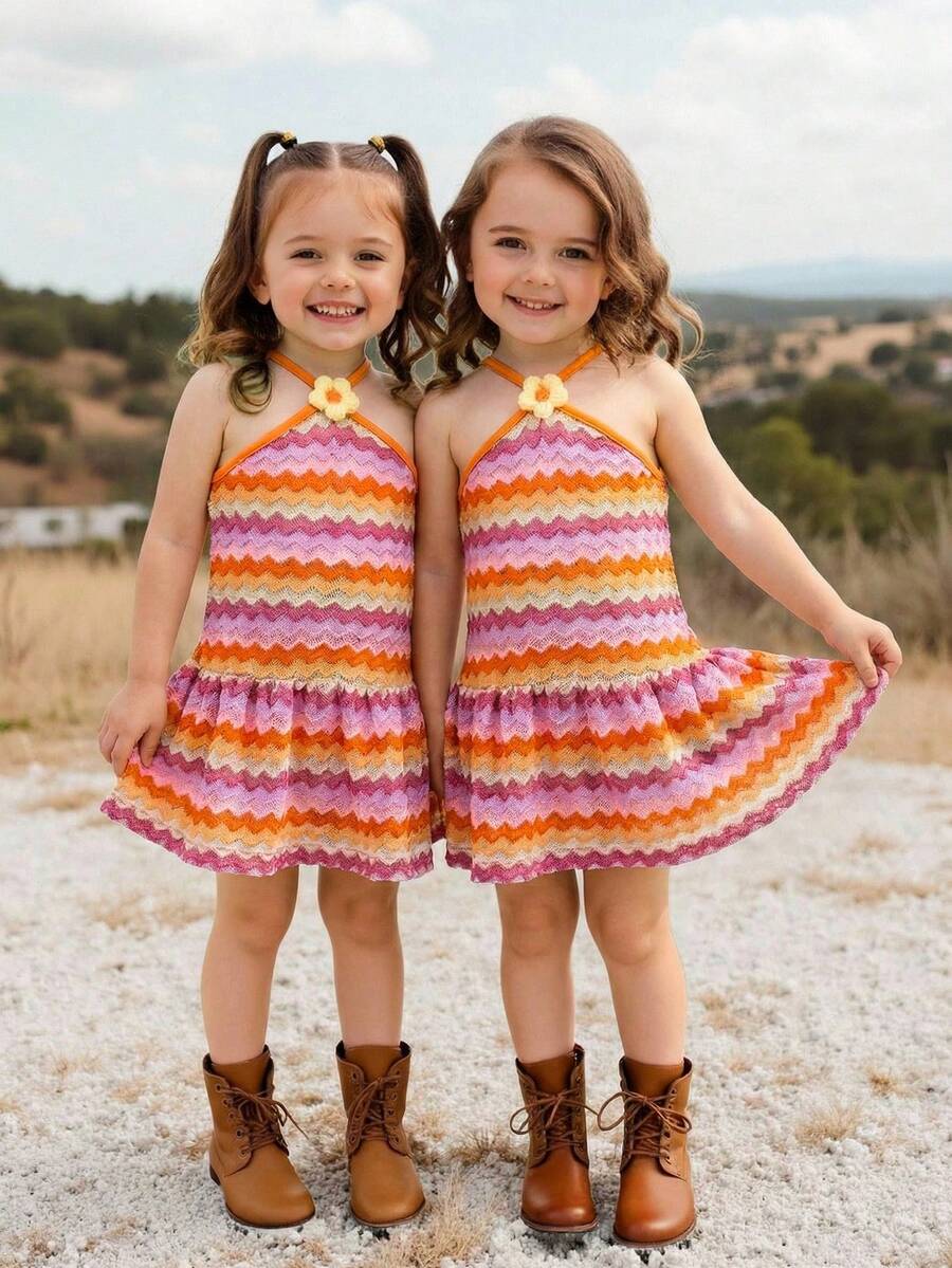 SHEIN Đầm bé gái kiểu dáng đơn giản, thoải mái, cổ yếm, kẻ sọc, họa tiết hoa 3D. - Nhiều màu - Xem 1