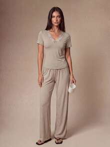 Lazeform Women's Solid Color Lace Patchwork V-Neck Short Sleeve Pajama Set - Khaki - View 6