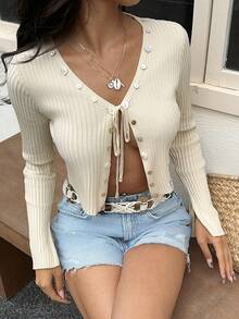SHEIN EZwear Áo khoác cardigan dệt kim tối giản màu mơ nhạt dành cho nữ, thích hợp mặc thường ngày, đi nghỉ mát hoặc đi làm, có cúc vỏ sò, kiểu dáng ngắn, mùa xuân/thu. - Màu be - Xem 5