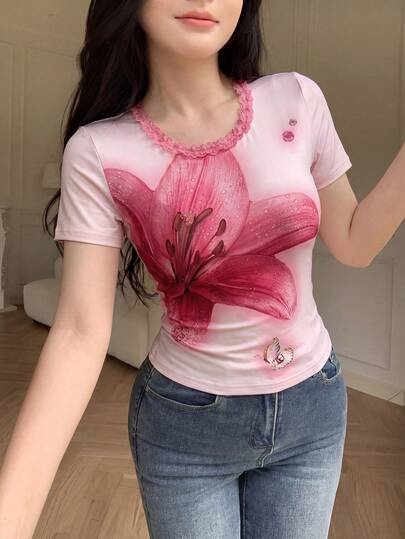 Modelyn Floral Print Contrast Lace Short Sleeve Sexy Casual T-Shirt For Summer Vacation