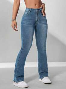 SHEIN ICON Plus Size Women Street Vintage Light Blue Elastic Denim Jeans - Light Wash - View 1